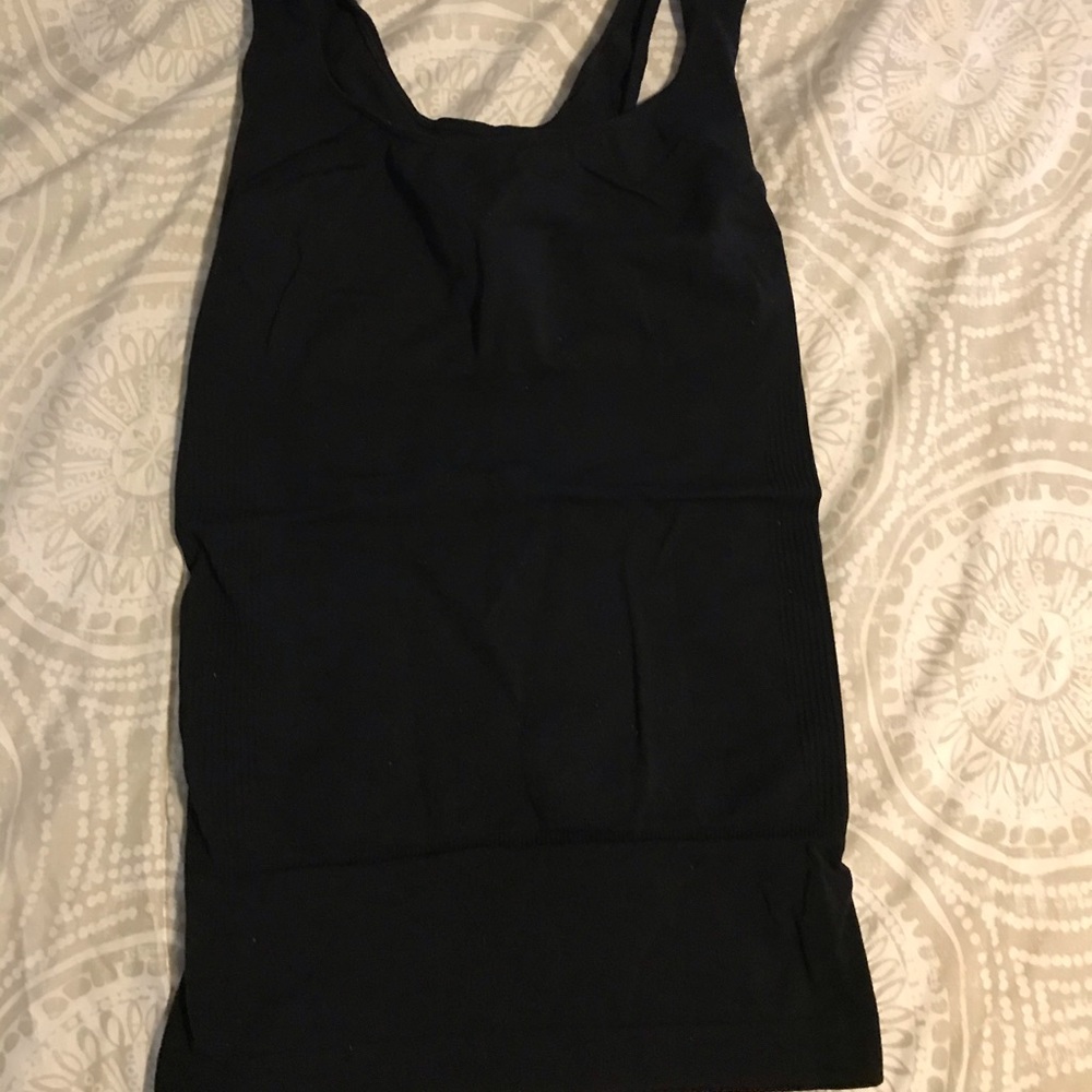 Blanqi post pregnancy support tank Medium